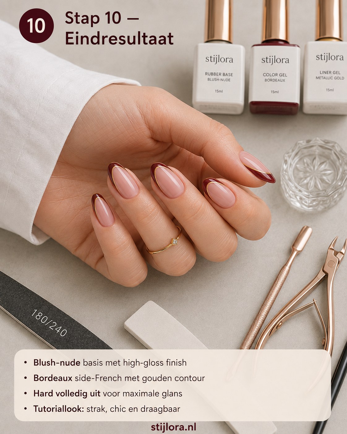 Bordeaux Nagels Met Goud Swirl - Mijn Stap - Voor - Stap