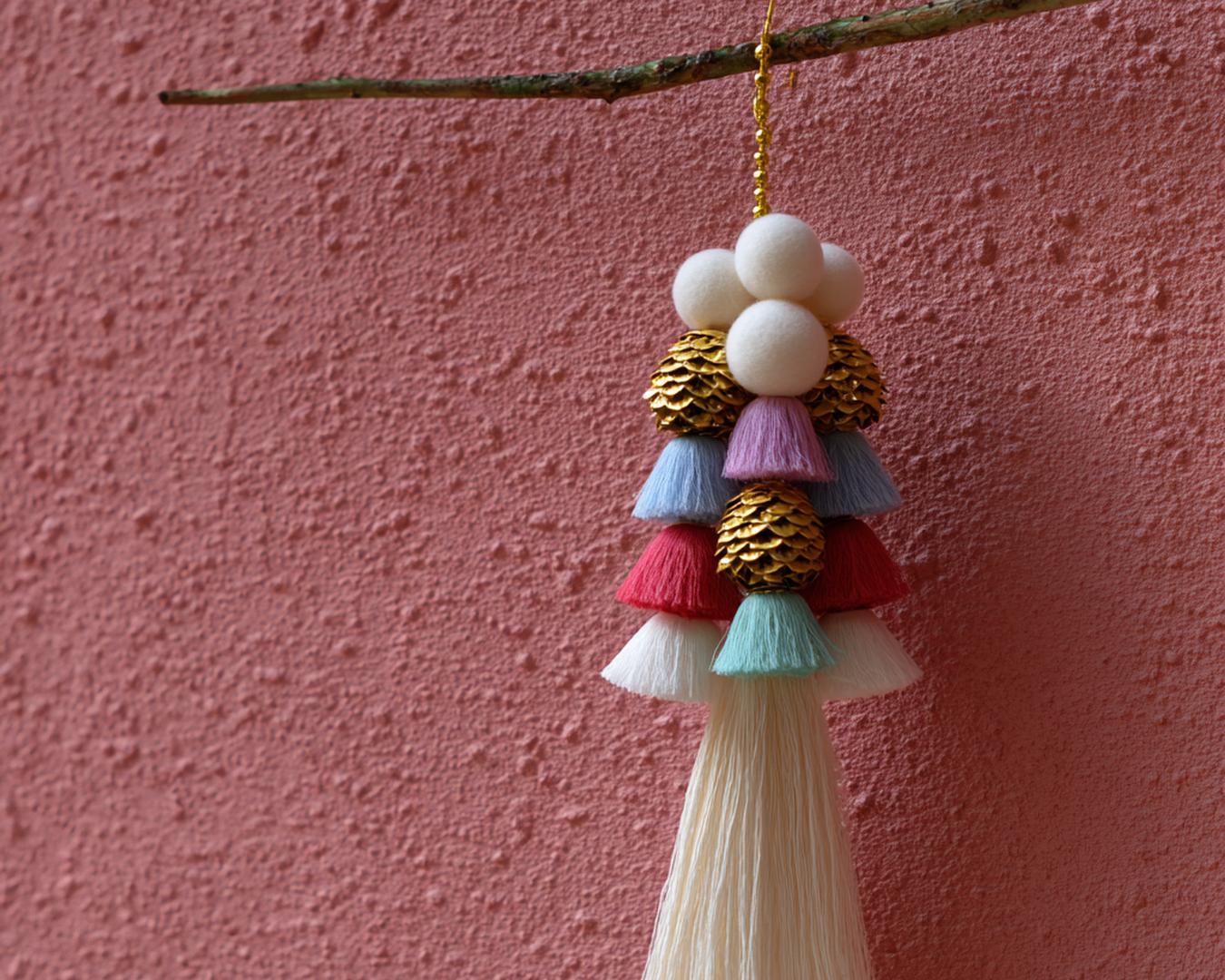 Gelaagde Kwasten Met Gouden Accenten