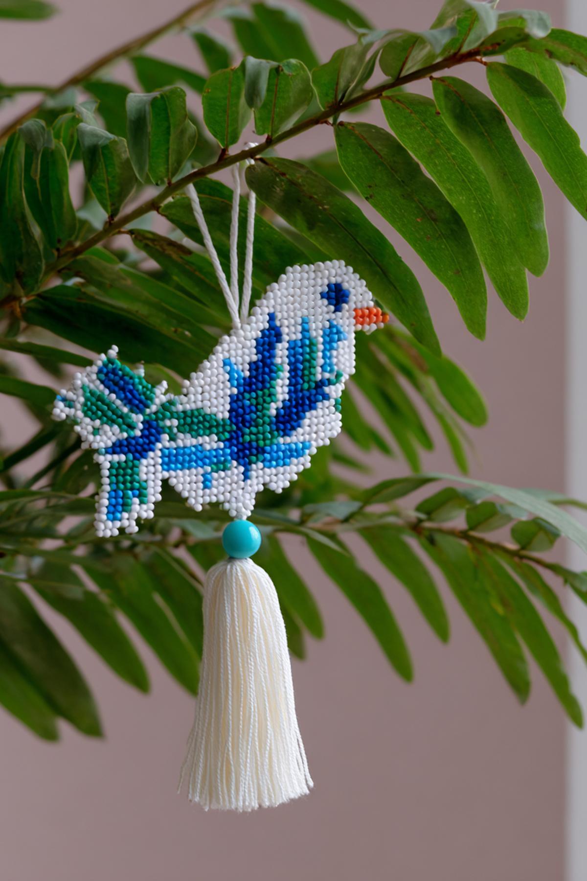 Witte Kralen Vogel Met Kwast