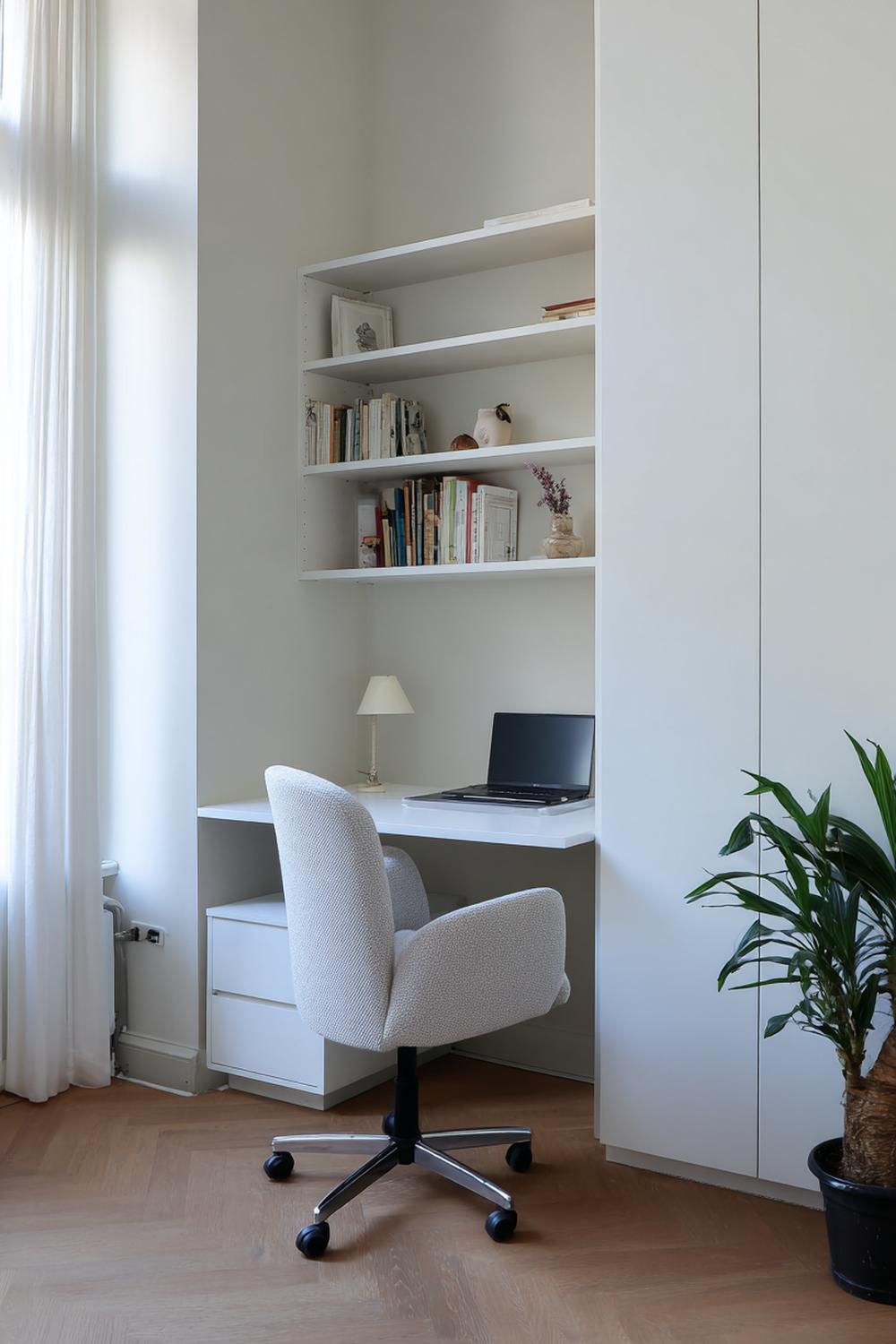 32. Slaapkamer inspiratie met een klein bureau en minimalistische werkplek