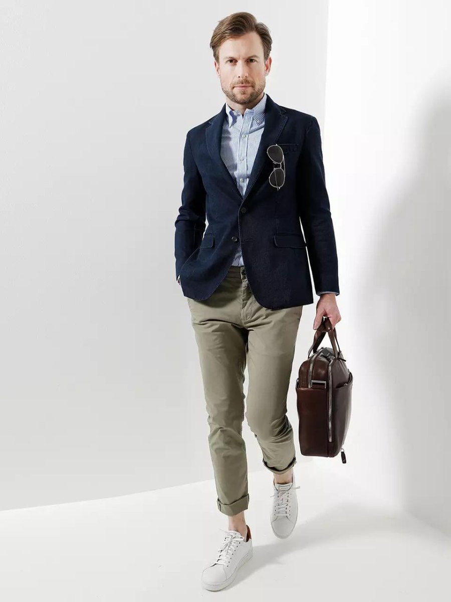 Chino broek in smart casual outfit